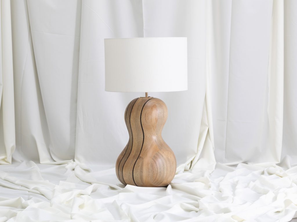 Curvita – Sculptural Wood Table Lamps by Laluz Handcraft