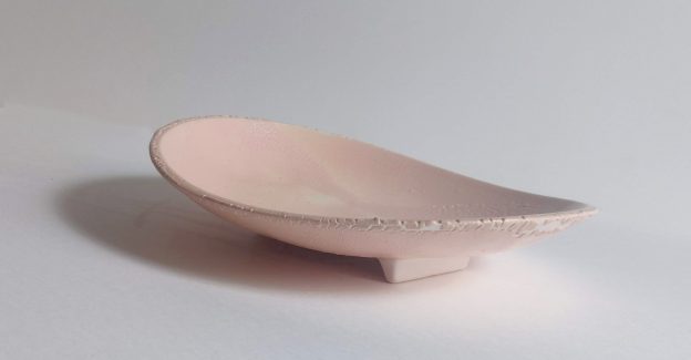 Geta – Pink Porcelain Bowl
by Clemence Birot