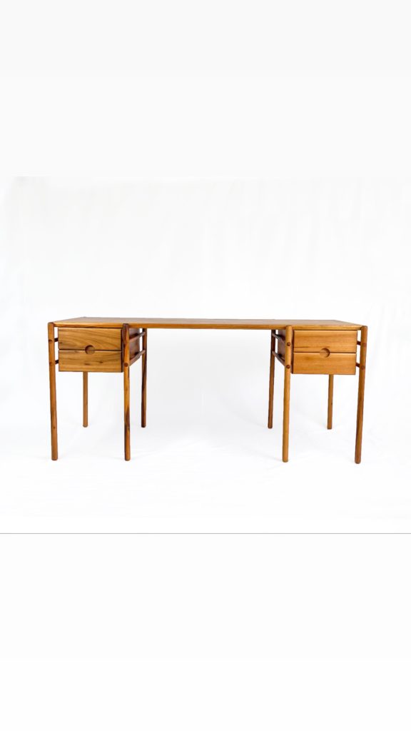 Gui – Modular Desk by PROSA