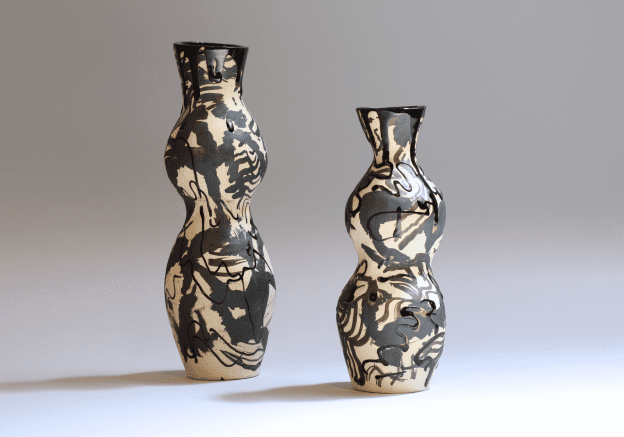 Marbling Dream – Black and white Stoneware Candleholder
by Vale Ro