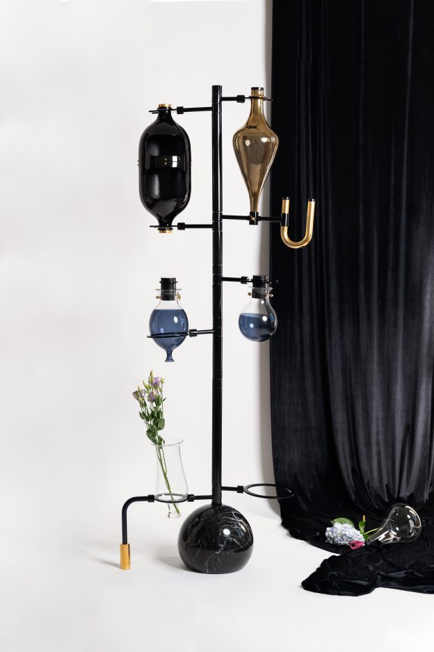 The Emotional Lab Light – Black by Hania Jneid