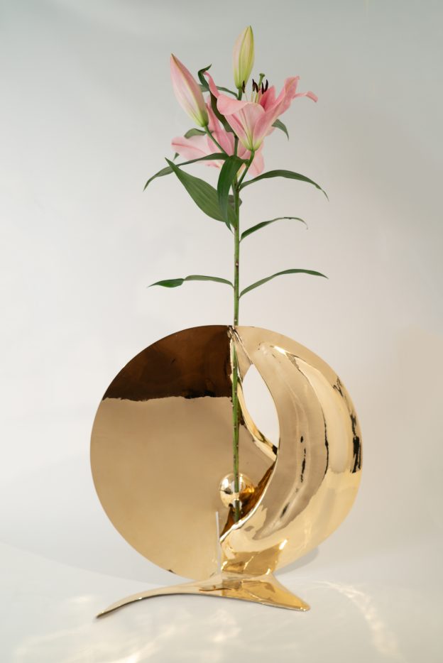 V956m “luna Futura” – Brass Vessel
by AUBÖCK