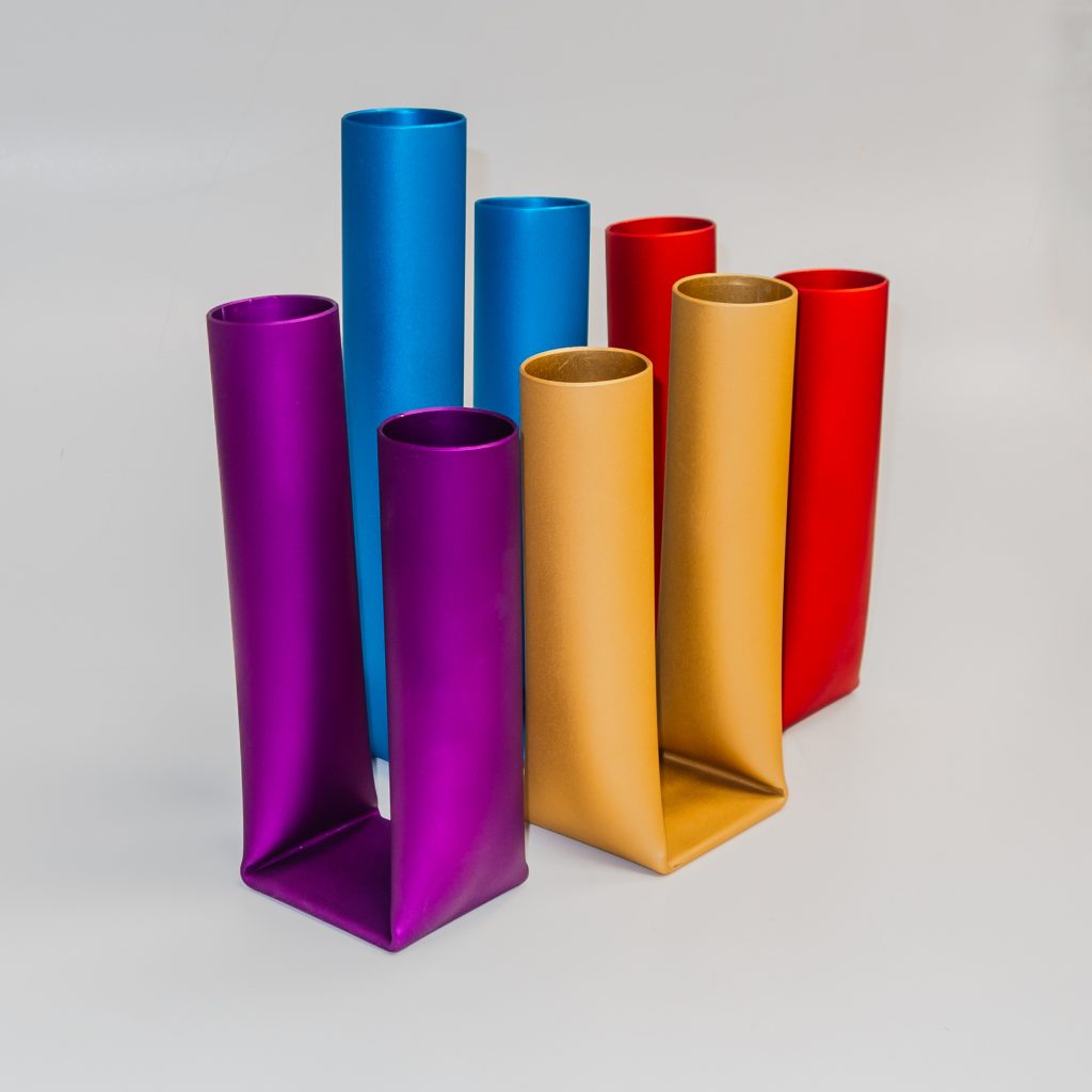 Quetschi – Anodized Aluminum Vase
by Thomas Waidhofer