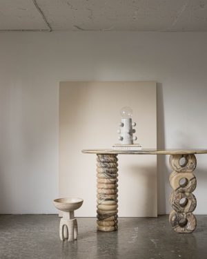 Lucrecia - Marble Console